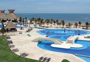 Hotel Bluebay Grand Esmeralda