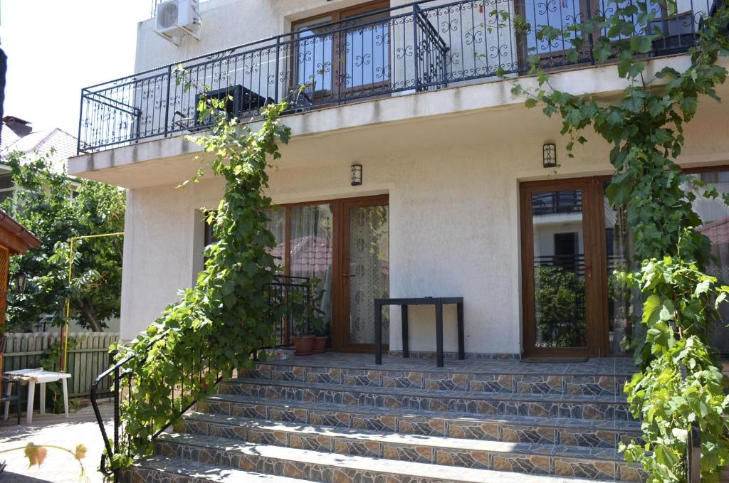 Vila Sarofin