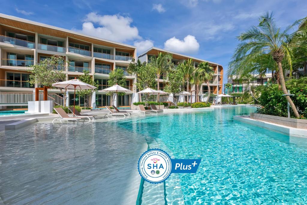 Wyndham Grand Nai Harn Beach Phuket